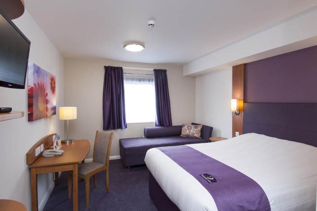 Premier Inn Leamington Spa Town Centre Pokój zdjęcie